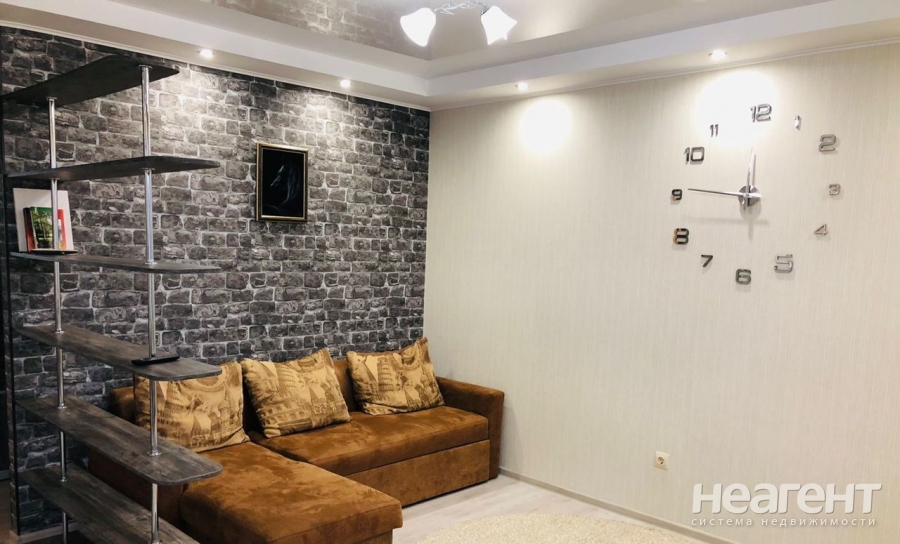 Сдается 1-комнатная квартира, 42 м²