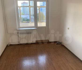 Продается Многокомнатная квартира, 83 м²