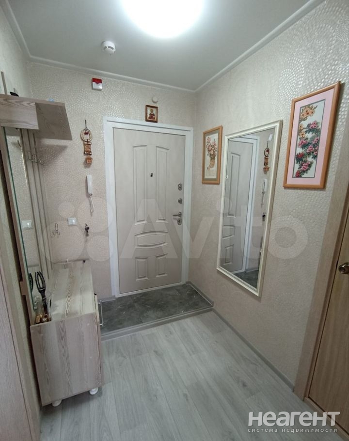 Продается 1-комнатная квартира, 39 м²