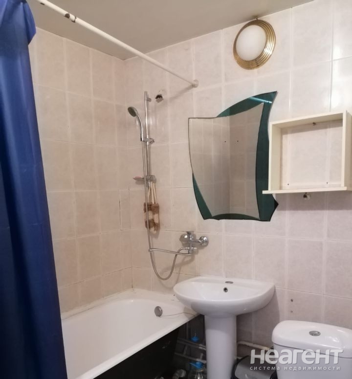 Сдается 1-комнатная квартира, 37,4 м²