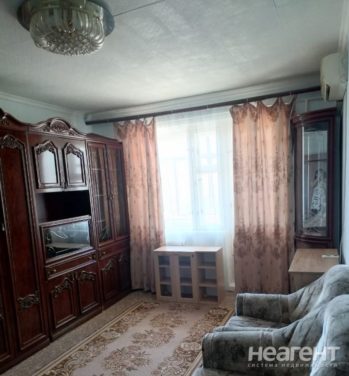 Сдается 1-комнатная квартира, 37,4 м²