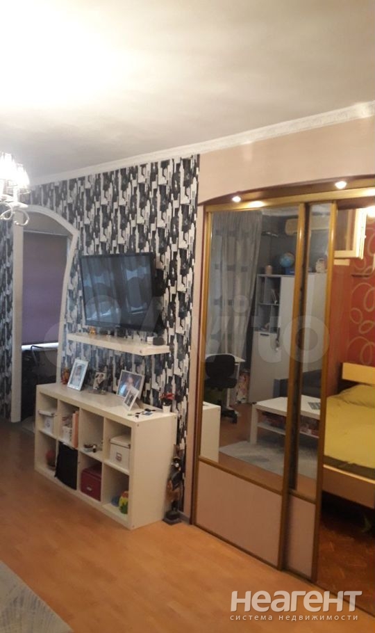 Продается 1-комнатная квартира, 48,1 м²