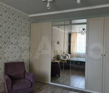 Продается 1-комнатная квартира, 37,2 м²