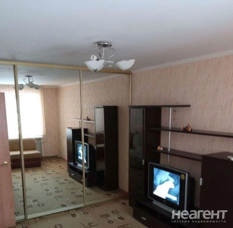 Продается 1-комнатная квартира, 33 м²