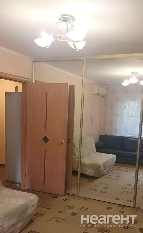 Продается 1-комнатная квартира, 33 м²