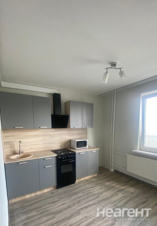 Сдается 1-комнатная квартира, 37 м²