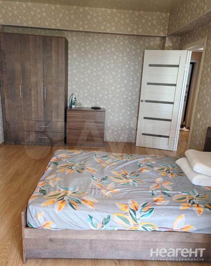 Продается 1-комнатная квартира, 48 м²