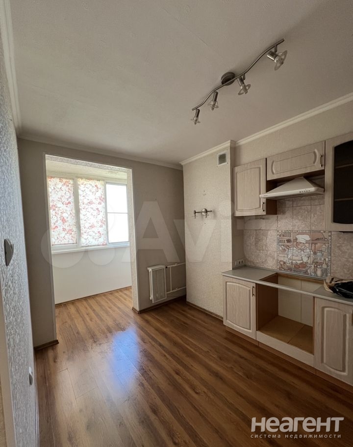 Продается 1-комнатная квартира, 37,9 м²