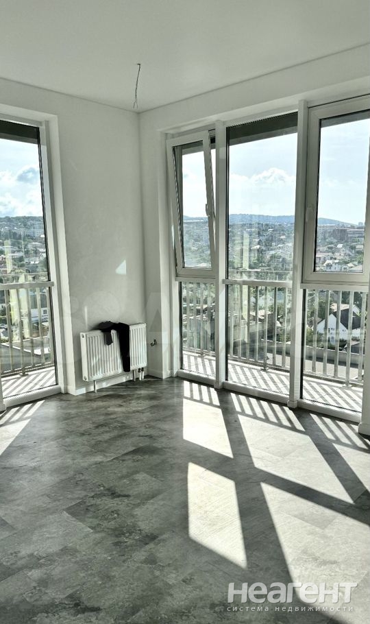 Продается 1-комнатная квартира, 53,5 м²