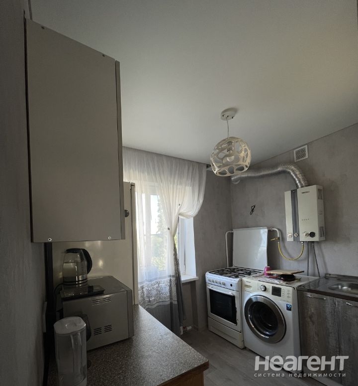 Сдается Многокомнатная квартира, 64 м²