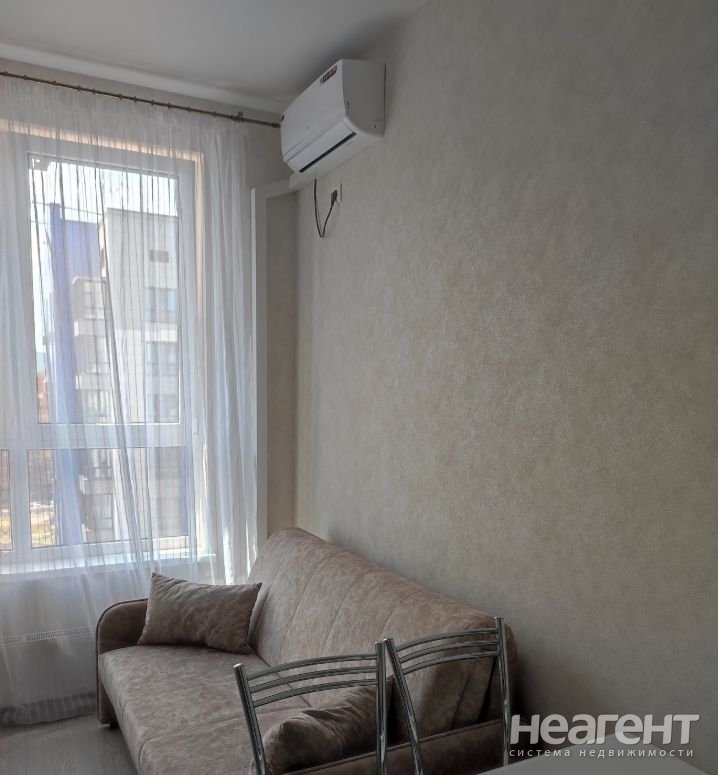 Сдается 1-комнатная квартира, 39 м²