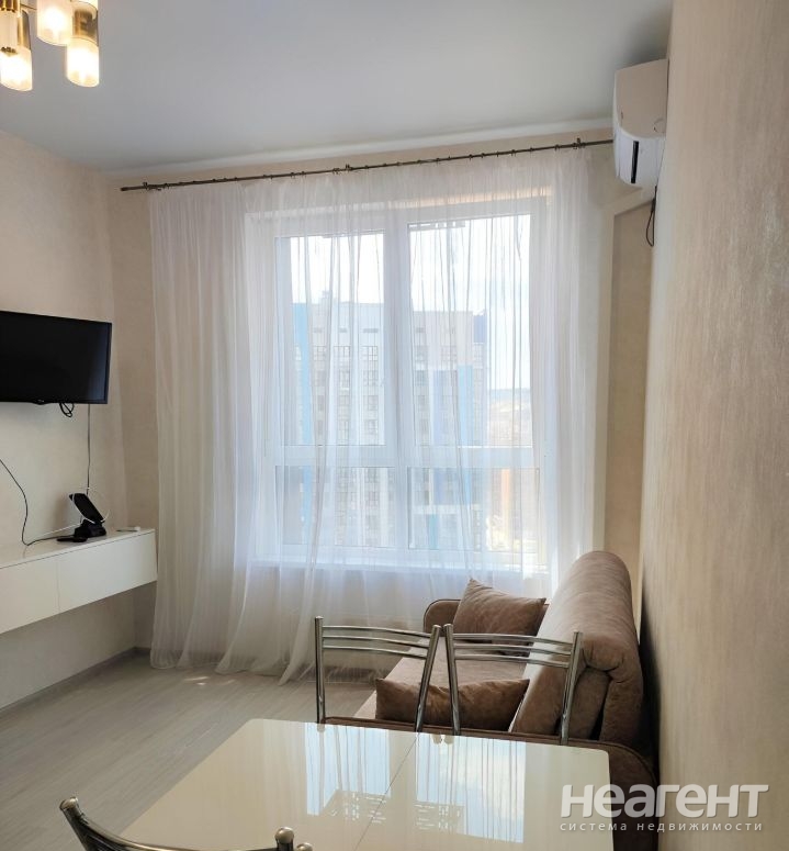 Сдается 1-комнатная квартира, 39 м²