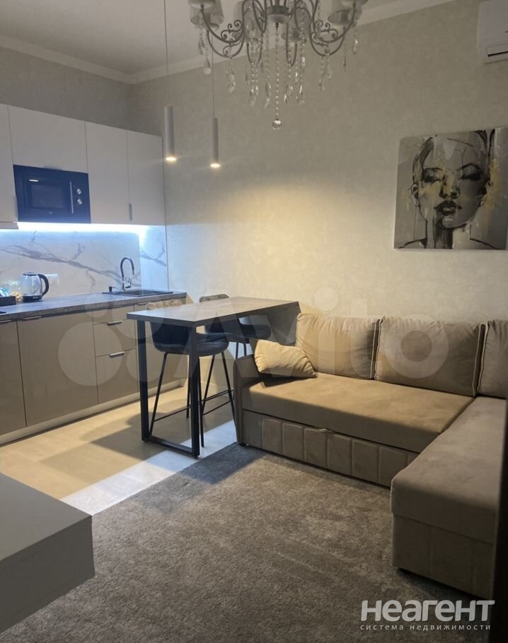 Сдается 1-комнатная квартира, 35 м²