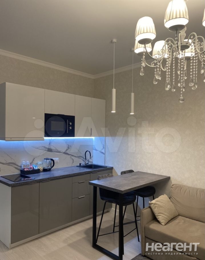 Сдается 1-комнатная квартира, 35 м²