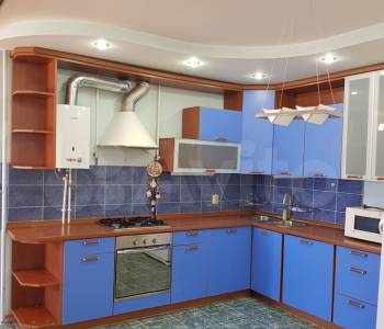 Продается 1-комнатная квартира, 60,1 м²