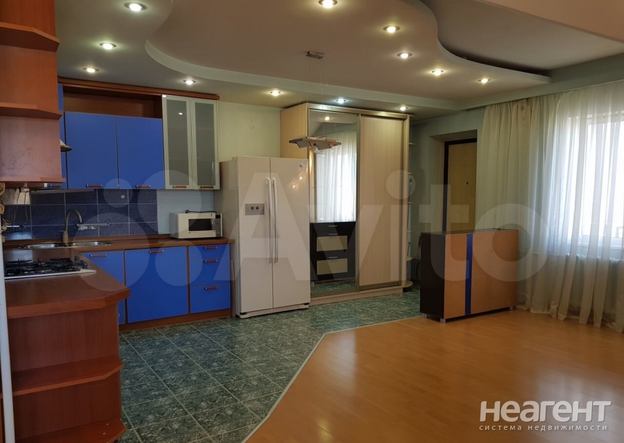 Продается 1-комнатная квартира, 60,1 м²