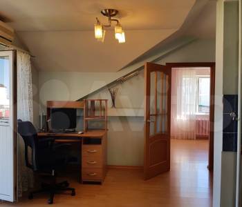 Продается 1-комнатная квартира, 60,1 м²