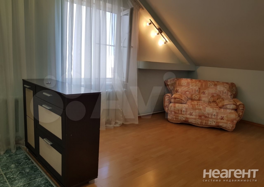 Продается 1-комнатная квартира, 60,1 м²