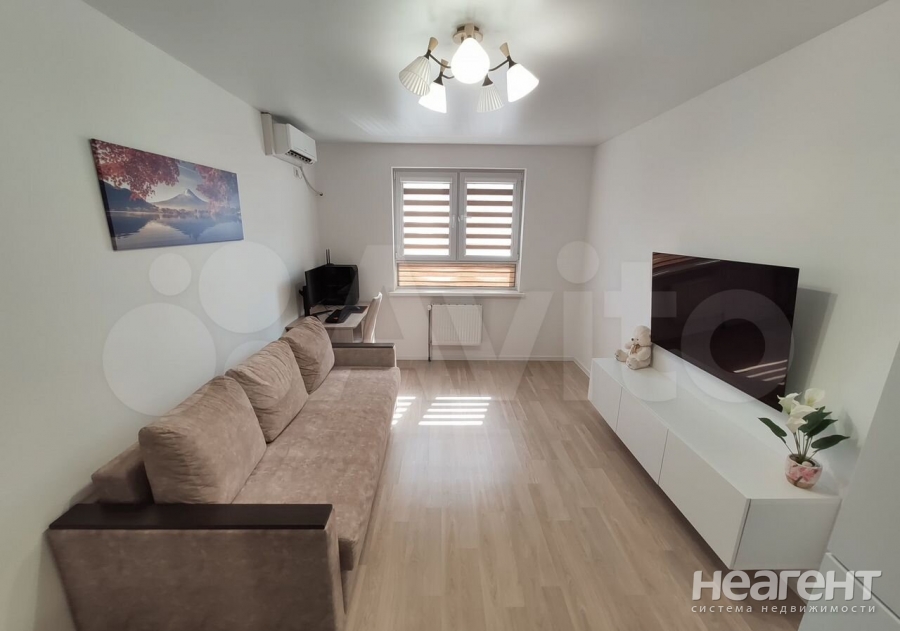 Продается 1-комнатная квартира, 41,1 м²