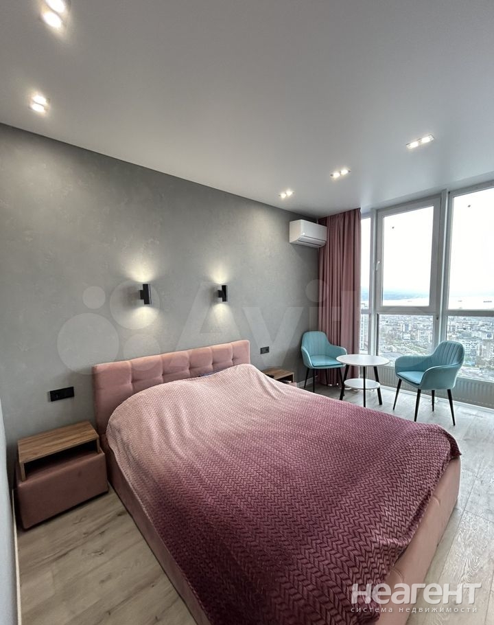 Продается 2-х комнатная квартира, 80 м²