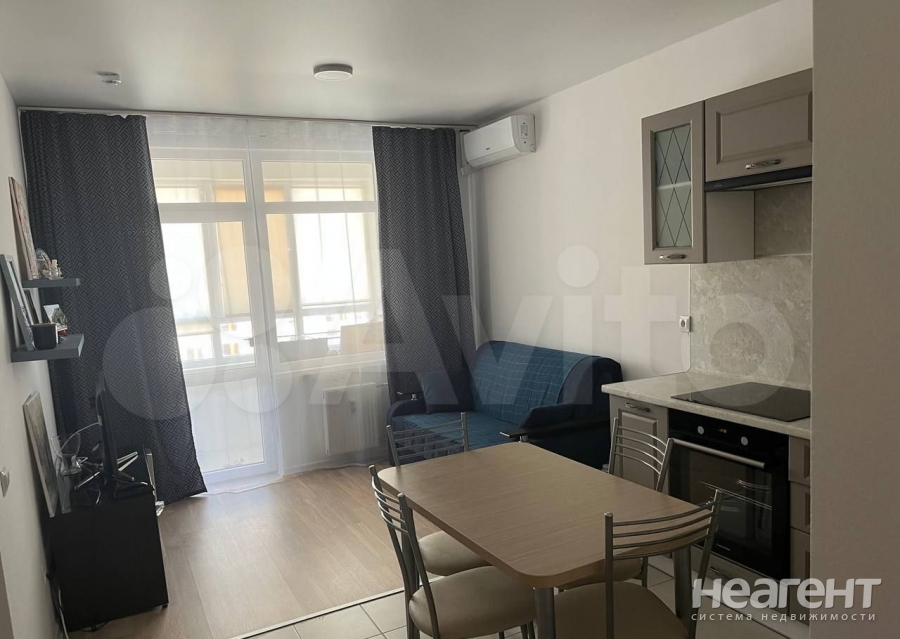 Продается 1-комнатная квартира, 35 м²