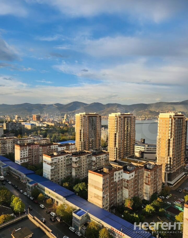 Продается 1-комнатная квартира, 48 м²