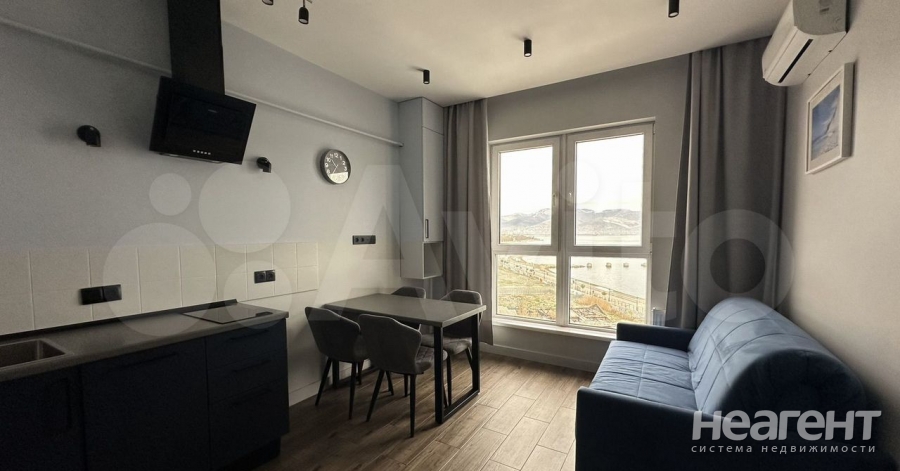 Сдается 1-комнатная квартира, 45 м²