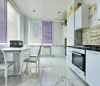 Продается 2-х комнатная квартира, 76,9 м²