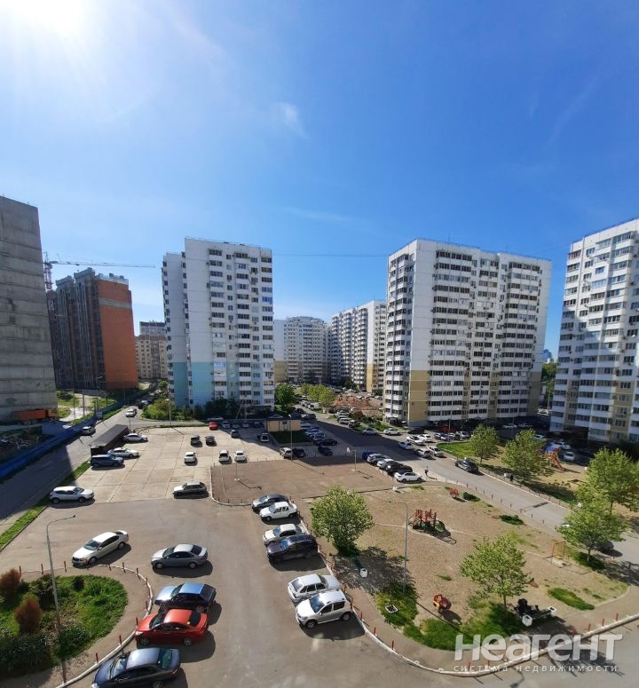 Сдается 1-комнатная квартира, 40 м²