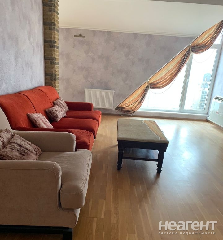 Сдается Многокомнатная квартира, 108,4 м²