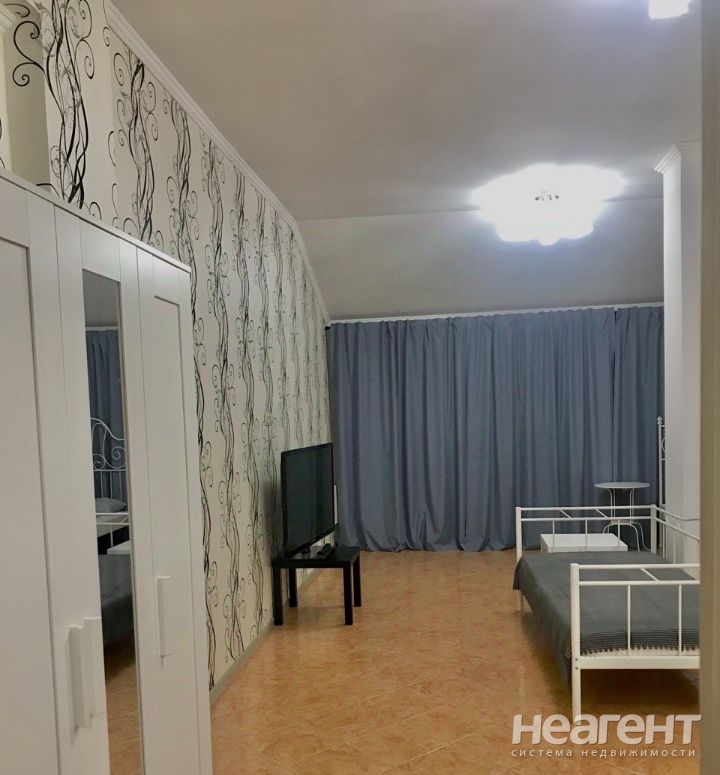 Продается 2-х комнатная квартира, 92,7 м²