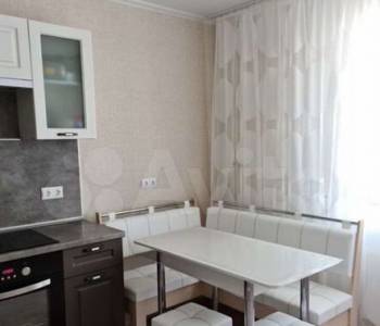 Продается 2-х комнатная квартира, 59,8 м²