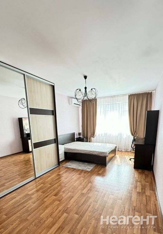 Продается 2-х комнатная квартира, 70 м²