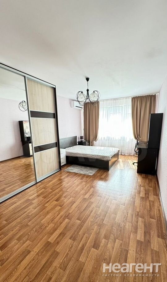 Продается 2-х комнатная квартира, 70 м²