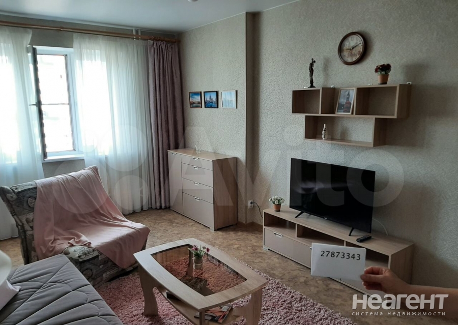 Сдается 1-комнатная квартира, 44 м²