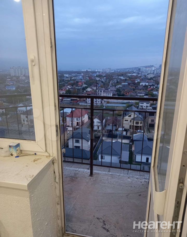 Продается 1-комнатная квартира, 36 м²