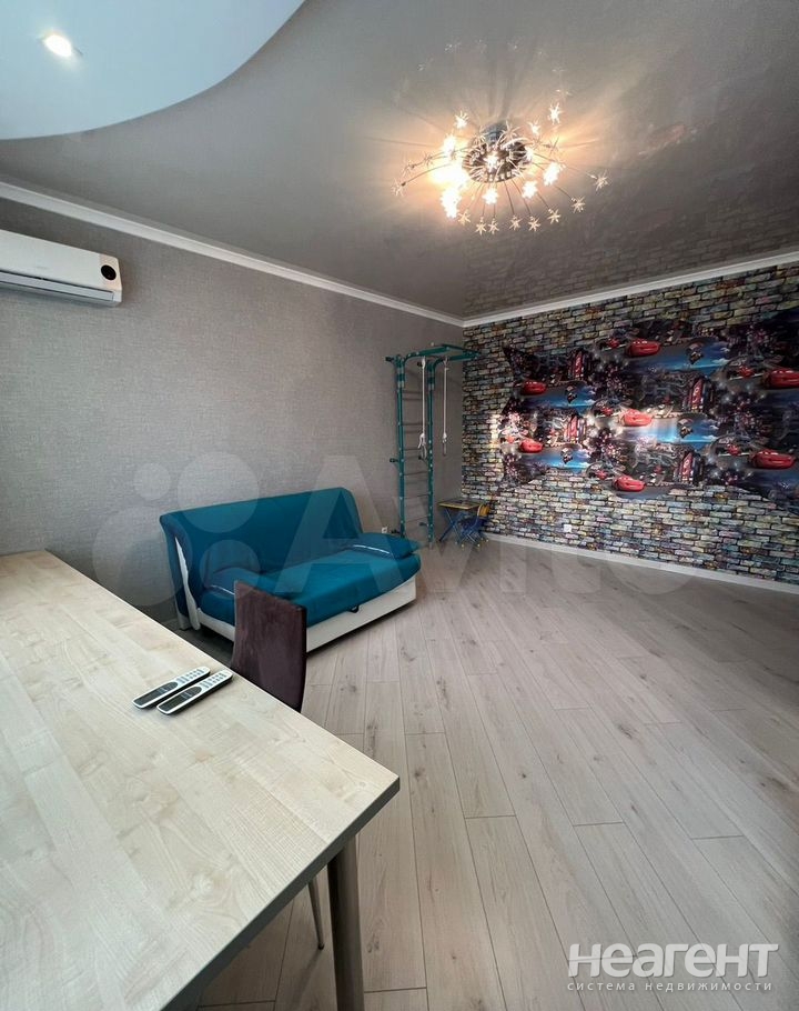 Продается 3-х комнатная квартира, 105 м²