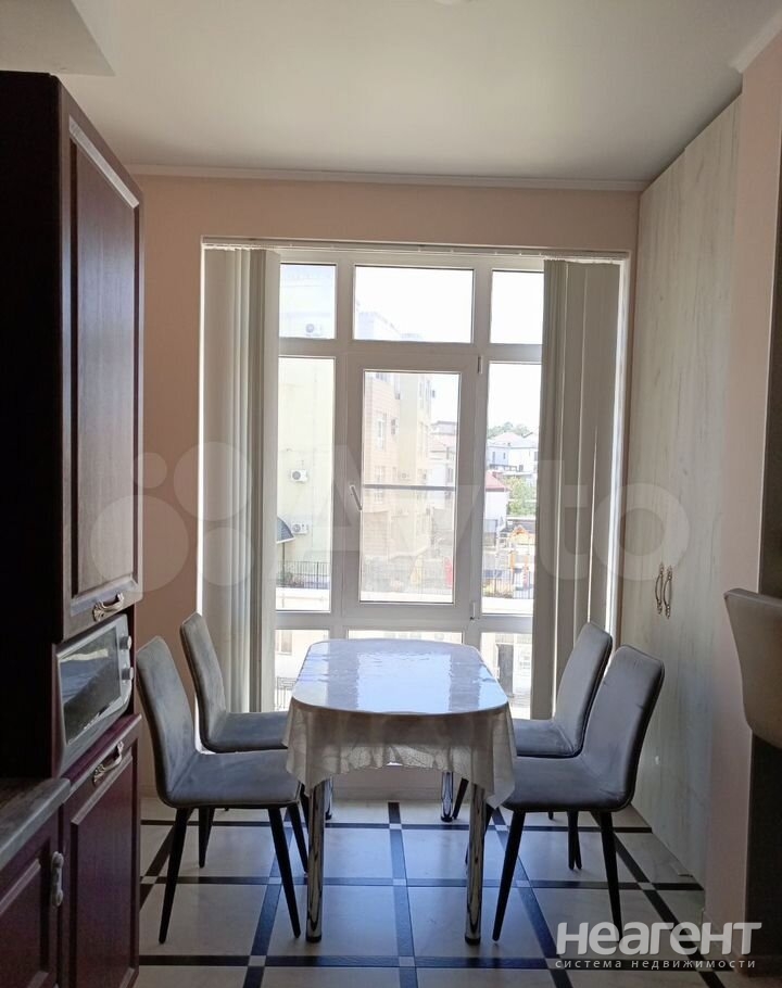 Продается 1-комнатная квартира, 49,2 м²