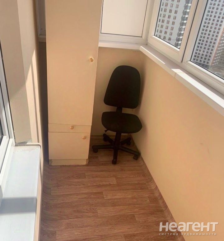 Продается 1-комнатная квартира, 35 м²