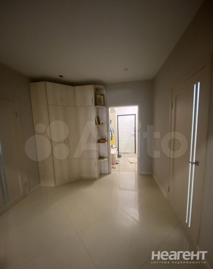 Продается 3-х комнатная квартира, 98 м²