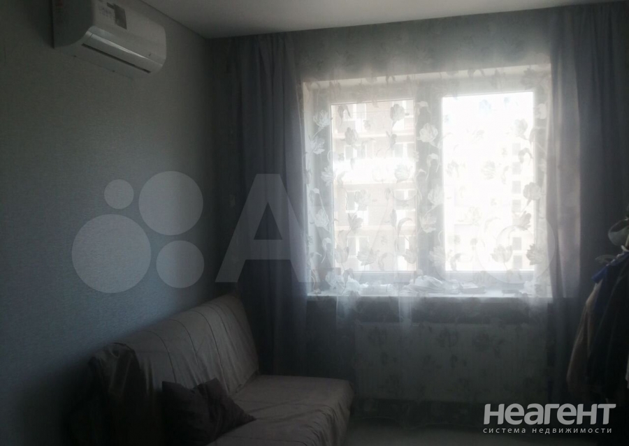 Продается 1-комнатная квартира, 37 м²