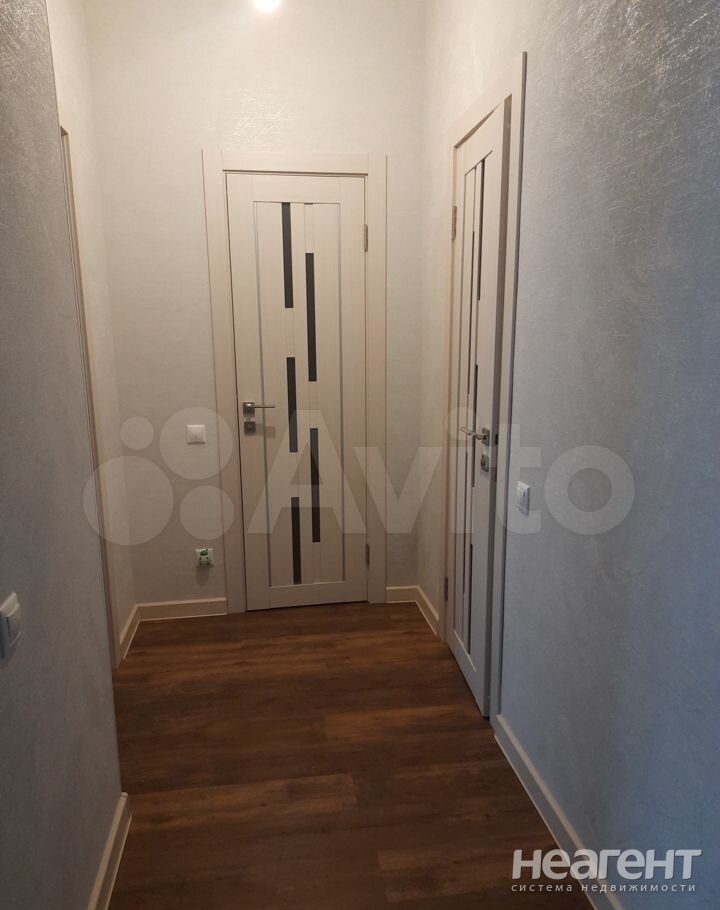 Продается 2-х комнатная квартира, 104 м²