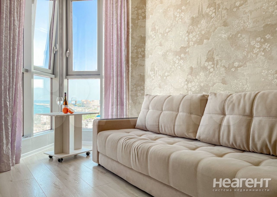 Продается 1-комнатная квартира, 35 м²