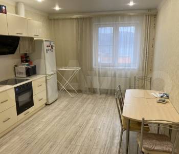 Сдается 2-х комнатная квартира, 63 м²