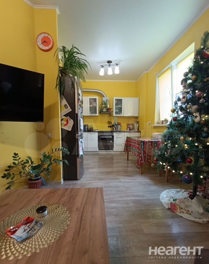 Продается 3-х комнатная квартира, 81 м²