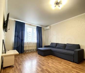 Сдается 1-комнатная квартира, 40 м²