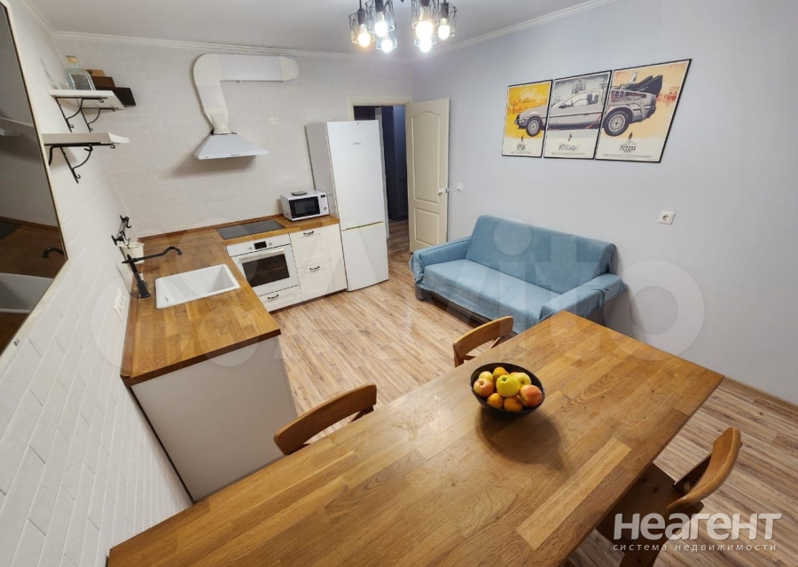 Продается 2-х комнатная квартира, 63 м²