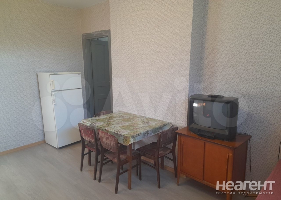 Сдается 1-комнатная квартира, 35 м²