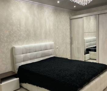 Сдается 1-комнатная квартира, 55 м²