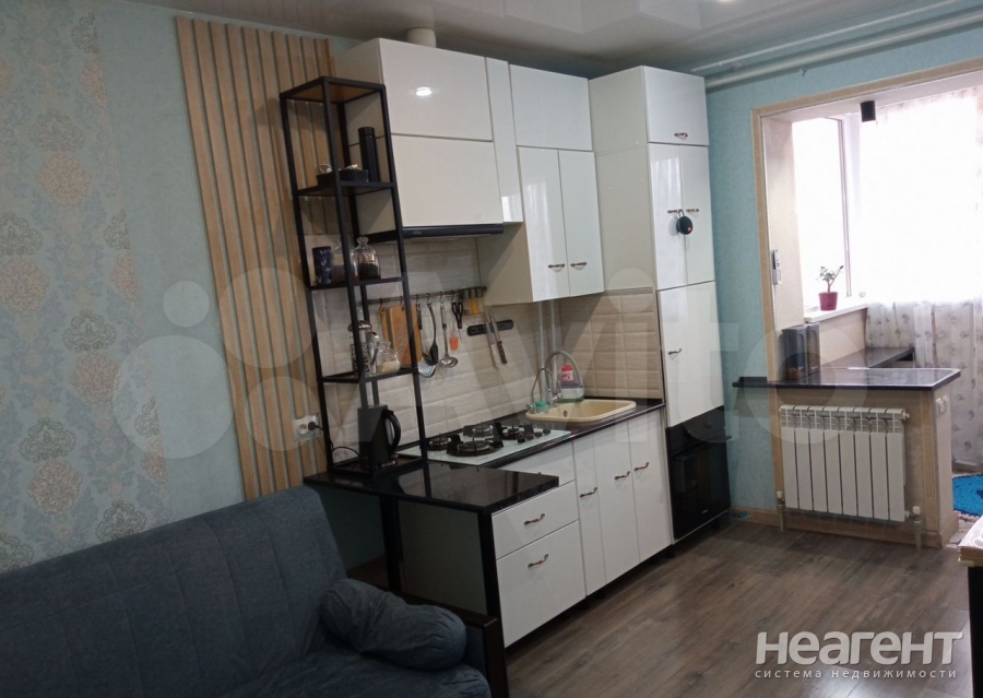 Продается 1-комнатная квартира, 43 м²